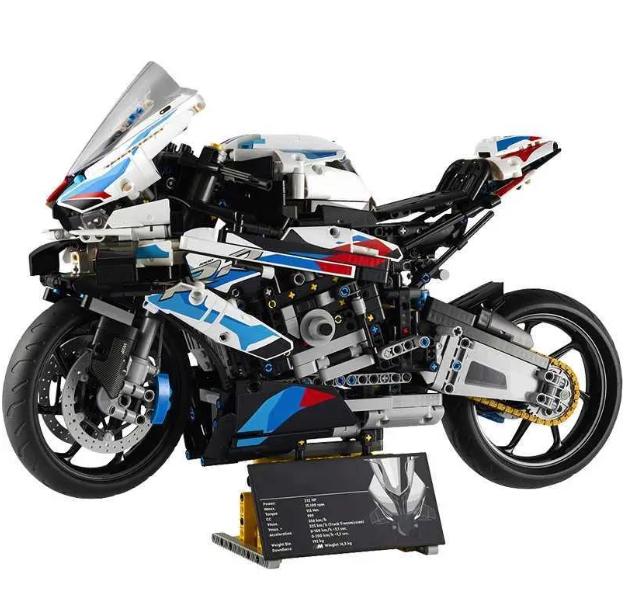 Motorcycle Toy Building Block Set-589 PCS Collectible Motorcycle Display Model Toys as Gift for Kids or Adult